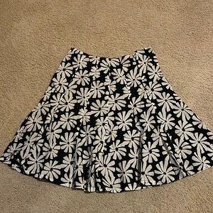 Floral skirt. Size 8.